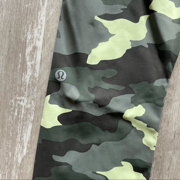 Lululemon Fast and Free HR Tight 25" - Camo - Picture 5 of 7